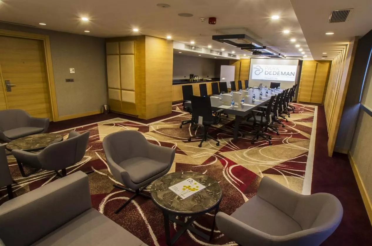 DEDEMANPARK_SHABAVIZPARVAZ (5).jpg